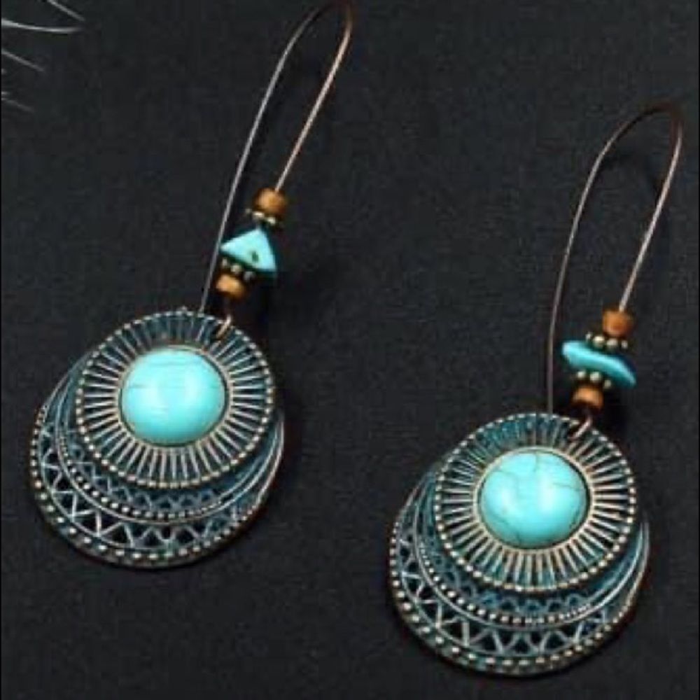 Retro Vintage Turquoise dangle earrings